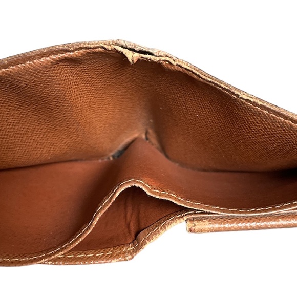 Louis Vuitton Monogram Marco Wallet - Picture 8 of 8